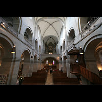 Zrich, Gromnster, Innenraum / Hauptschiff in Richtung Orgel