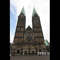 Bremen, Dom St. Petri, Fassade mit Doppeltrmen