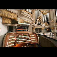 Rostock, St. Marien, Spieltisch mit Orgel