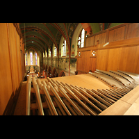 Dudelange (Ddelingen), Saint-Martin (St. Martin), Chamaden auf dem Orgeldach