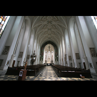 Mnchen (Munich), St. Johann Baptist (kath.), Innenraum / Hauptschiff in Richtung Chor