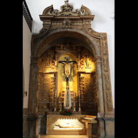 Faro, Catedral da S, Hinterer Altar im nrdlichen Seitenschiff
