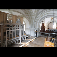 Luzern, Hofkirche St. Leodegar, Blick ber die links Chorempore ins Hauptschiff, links das Echowerk