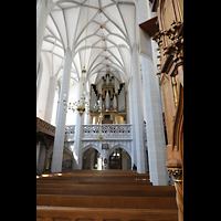 Grlitz, Frauenkirche, Innenraum in Richtung Orgel