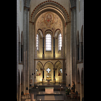 Neuss, Mnster St. Quirin(us), Chorraum von der Orgelempore aus gesehen