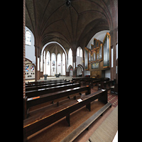 Berlin, St. Marien, Schrger Blick vom Hauptschiff zur Orgel und in den Chor