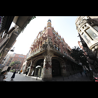 Barcelona, Palau de la Msica Catalana, Haupteingang an der Ecke zur Carrer d'Amadeu Vives