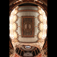 Barcelona, Palau de la Msica Catalana, Blick zur Decke und zur Orgelbhne