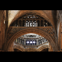 Barcelona, Catedral de la Santa Creu i Santa Eullia, Bogen und bergang zur Kuppel am Fue des Mittelschiffs