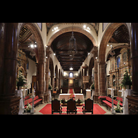 Tacoronte (Teneriffa), Santa Catalina, Blick ber den Altar in die Kirche und zur Orgel