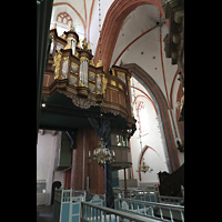 Norden, St. Ludgeri, Blick auf die Orgel und das sdliche Querhaus