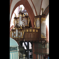 Norden, St. Ludgeri, Orgel vom nrdlichen Querhaus aus gesehen