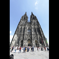 Kln (Cologne), Dom St. Peter und Maria, Westfassade mit den beiden 157 m hohen Trmen