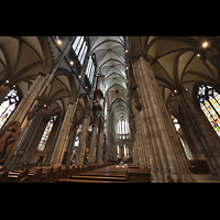 Kln (Cologne), Dom St. Peter und Maria, Seitlicher Blick in Richtung Chor
