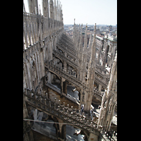 Milano (Mailand), Duomo di Santa Maria Nascente, Strebewerk des nrdlichen Seitenschiffs