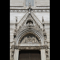 Napoli (Neapel), Cattedrale di S. Maria Assunta, Tympanon ber dem Hauptportal