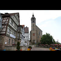Bblingen, Ev. Stadtkirche, Ansicht vom Marktplatz aus