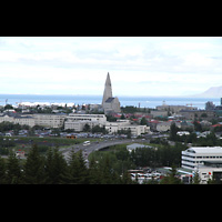 Reykjavk, Hallgrmskirkja, Blick vom Perlan-Hgel zur Hallgrmskirkja