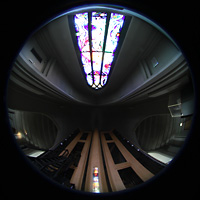 Reykjavk, Hallgrmskirkja, Turmfenster und Rckwand der groen Klais-Orgel