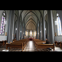 Reykjavk, Landakotskirkja, Dmkirkja Krists Konungs, Christknigs-Kathedrale), Innenraum in Richtung Chor