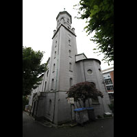 Bergen, St. Paul, Chor von auen mit Turm