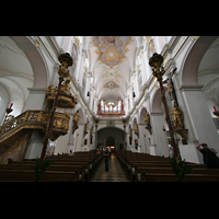 Mnchen (Munich), Alt St. Peter, Blick vom Chor zur Orgel