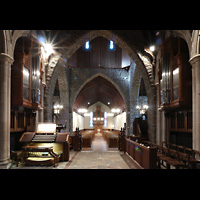 Scarsdale, St. James the Less Episcopal Church, Innenraum in Richtung Rckwand mit Antiphonal-Werk