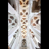 Kremsm�nster, Stiftskirche, Orgel und Deckengew�lbe