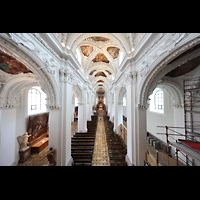 Kremsm�nster, Stiftskirche, Blick von der Orgelempore in die Kirche