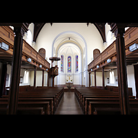 Salzburg, Christuskirche, Innenraum in Richtung Chor
