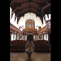 Salzburg, Christuskirche, Innenraum in Richtung Orgel