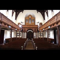 Salzburg, Christuskirche, Innenraum in Richtung Orgel