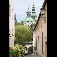 Salzburg, Stiftskirche St. Peter, Blick von Osten auf Turm und Kuppel