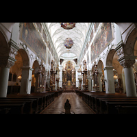 Salzburg, Stiftskirche St. Peter, Innenraum in Richtung Chor