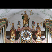 Salzburg, Stiftskirche St. Peter, Figuren auf der Hauptwerksprospekt