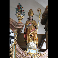 Salzburg, Stiftskirche St. Peter, Figur rechts auf der Hauptwerksprospekt