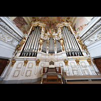 St. Florian, Stiftskirche, Hauiptorgel mit Spieltisch perspektivisch