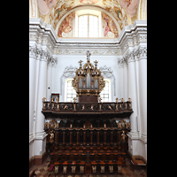 St. Florian, Stiftskirche, Blick von der rechten Chororgelempore zur linke Chororgel