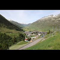 Andermatt, St. Peter und Paul, Blick von der Oberalpstra�e von Osten auf Andermatt