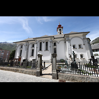 Andermatt, St. Peter und Paul, Seitenansicht von S�dosten
