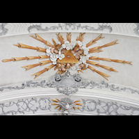 Andermatt, St. Peter und Paul, Deckenfresken mit Gottes-Motiven