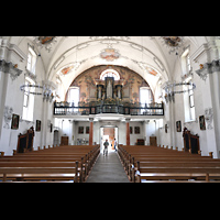 Andermatt, St. Peter und Paul, Innenraum in Richtung Orgel