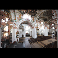 Einsiedeln, Benediktinerabtei, Blick vom oberen Seitenumgang zur Mauritiusorgel und ins Langhaus