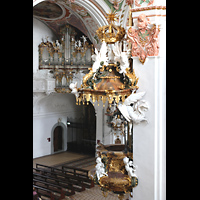 Einsiedeln, Benediktinerabtei, Blick vom oberen Seitenumgang auf die Kanzel und zur Marienorgel