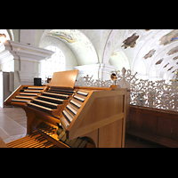 Engelberg, Klosterkirche (Chororgel), Spieltisch der Hauptorgel seitlich