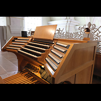 Engelberg, Klosterkirche (Chororgel), Spieltisch der Hauptorgel seitlich