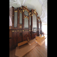 Engelberg, Klosterkirche (Chororgel), Hauptorgel mit Spieltisch seitlich