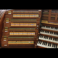 Engelberg, Klosterkirche (Chororgel), Voriger Hauptorgelspieltisch von Goll (1926) - linke Registerstaffel
