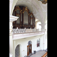 Engelberg, Klosterkirche (Chororgel), Blick von der rechten Seitenempore zur Hauptorgel