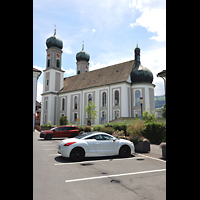 Lachen, Pfarrkirche Heilig Kreuz, Ansicht von Nordwesten